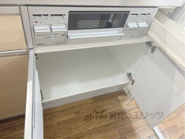 キッチン　下部収納