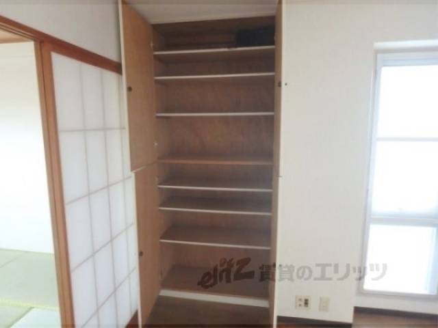 収納　リビング収納
