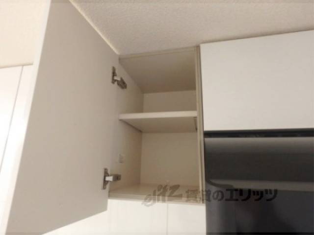 キッチン　キッチン上部棚