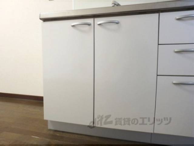 キッチン　キッチン下部収納