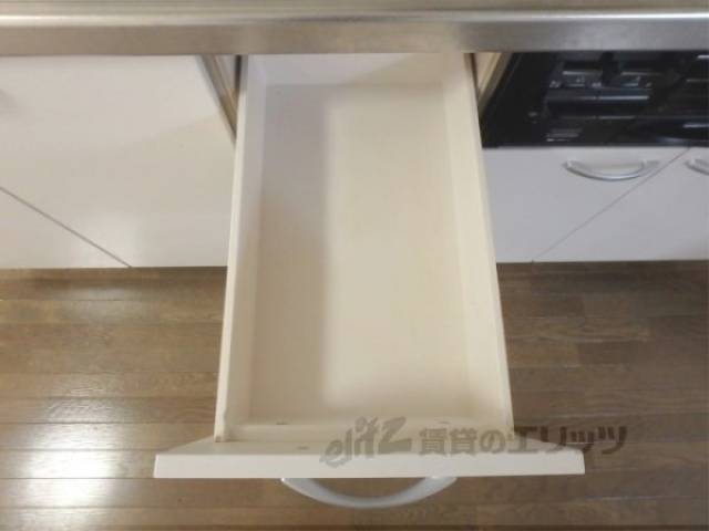 キッチン　キッチン下部収納