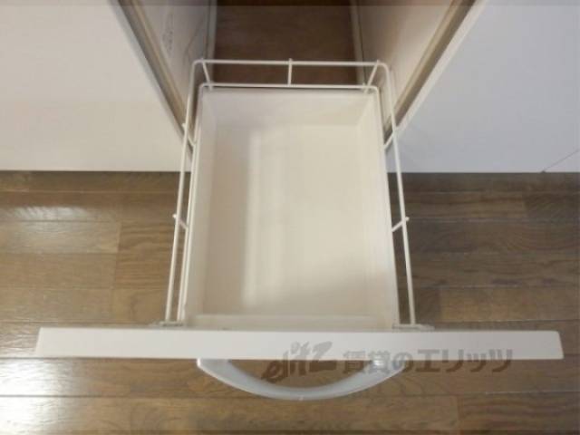 キッチン　キッチン下部収納