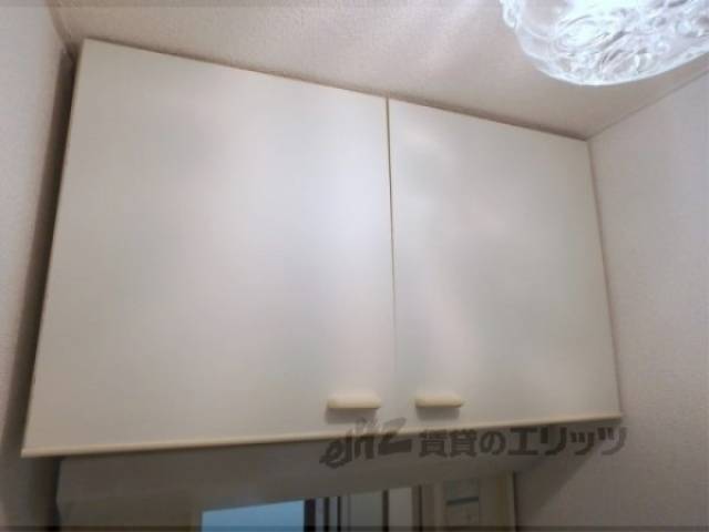 洗面所　洗面所上部収納