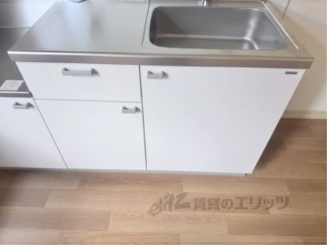 収納　キッチン下