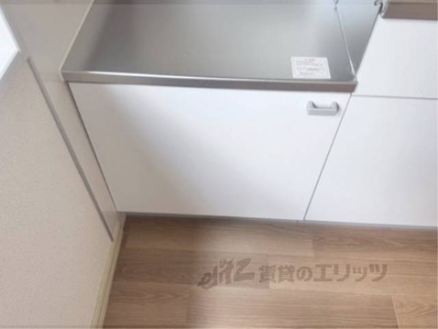 収納　キッチン下