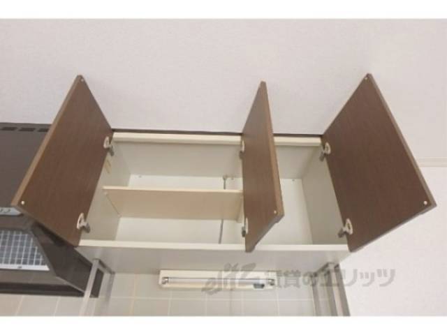 キッチン　キッチン上部収納