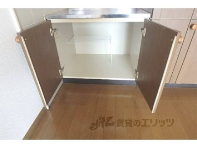 キッチン　キッチン下部収納