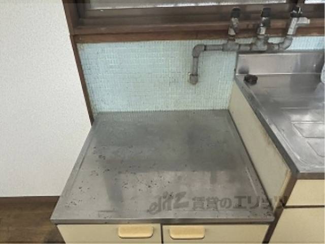 キッチン　コンロ置き場