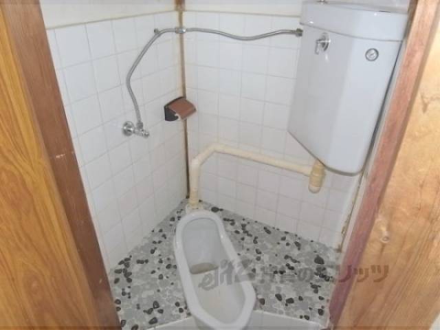 トイレ　トイレは和室です。