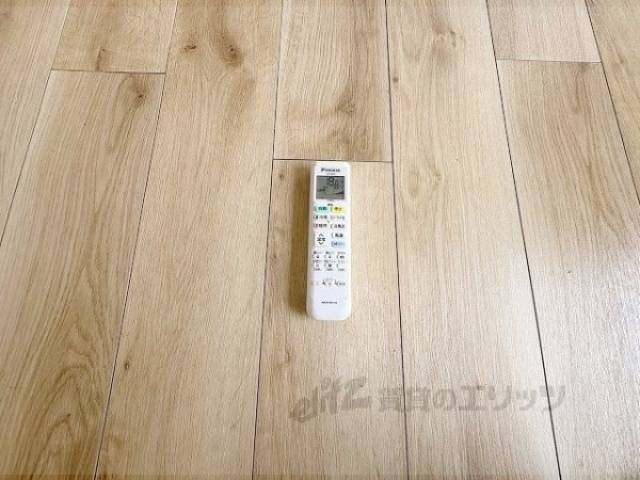 エアコンリモコン