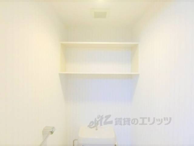 収納　トイレ上収納