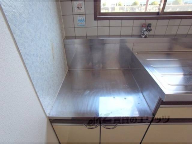 キッチン　単身用では珍しい二口ガスコンロ設置可能！