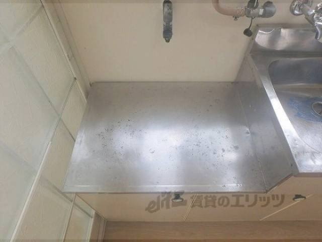 キッチン　コンロ置き場