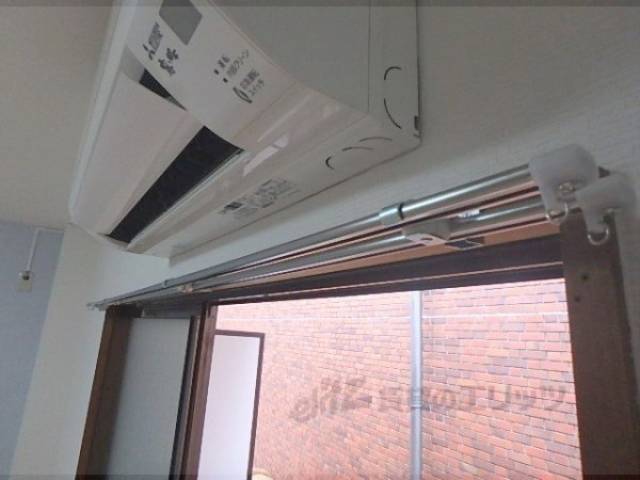 カーテンレール