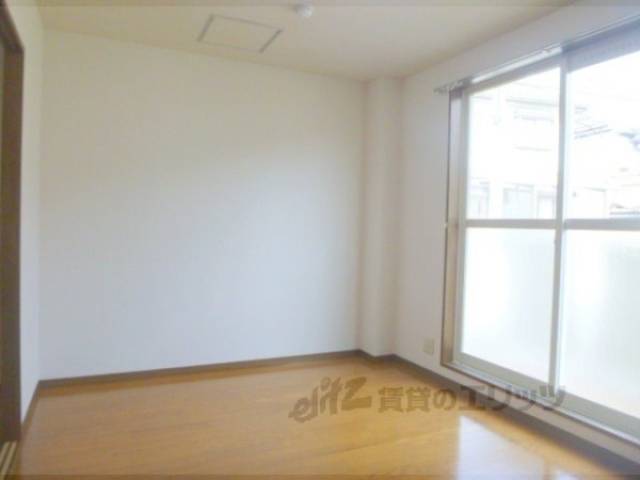 洋室　南側洋室