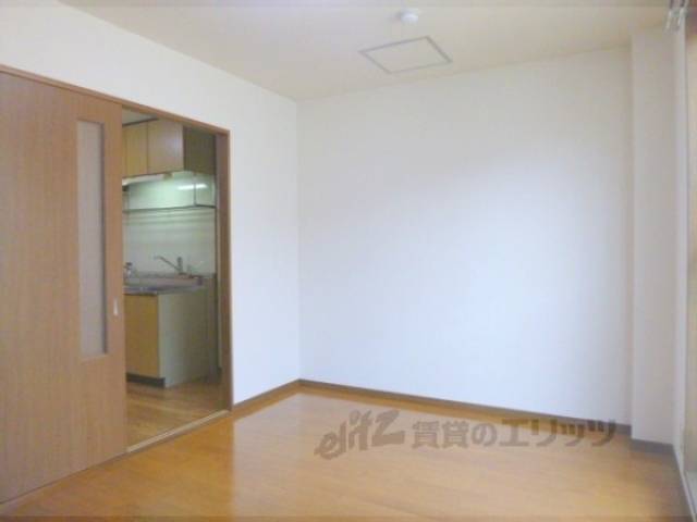 洋室　南側洋室