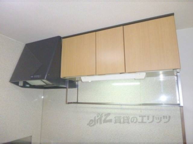 キッチン　キッチン上収納