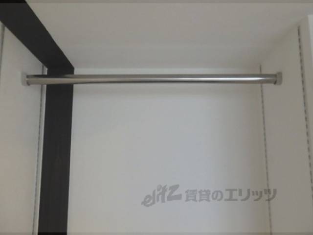 洋室　棚　棚の位置は調整できます