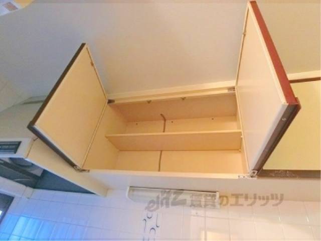 収納　キッチン