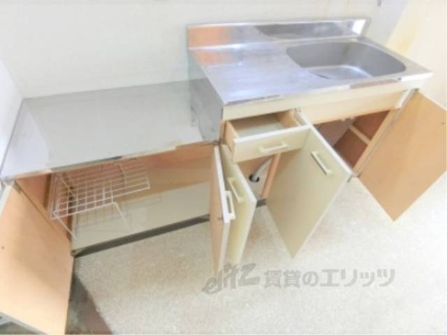 キッチン下部収納