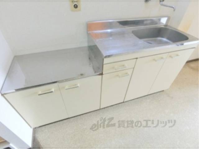 キッチン下部収納