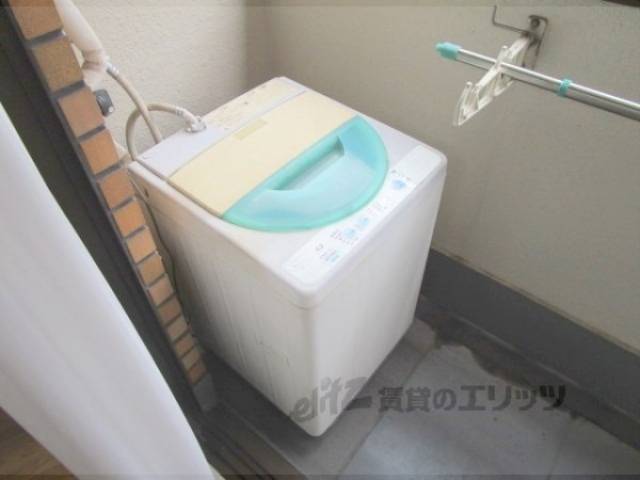 洗濯機置場　洗濯機