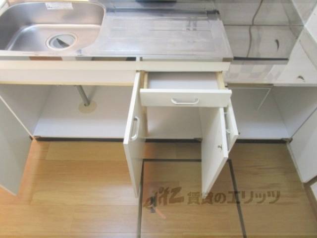 キッチン　下部収納