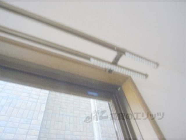 カーテンレール