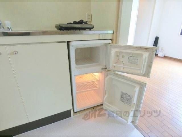 冷蔵庫置場　ミニ冷蔵庫