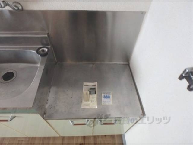 キッチン　コンロ置き場