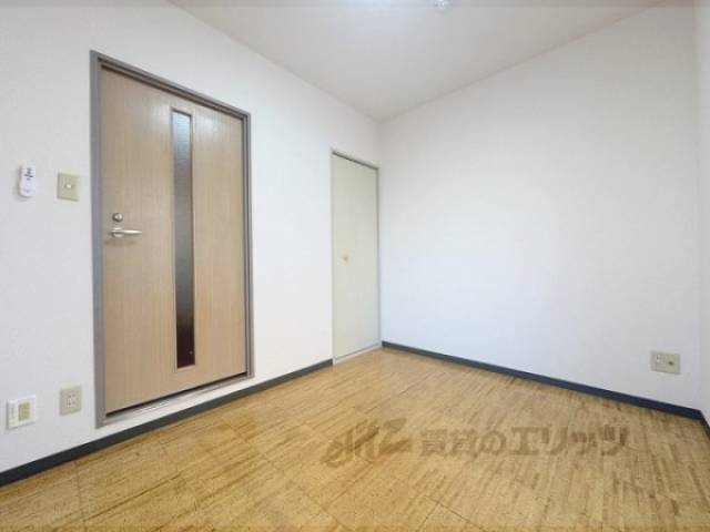 洋室　東側洋室