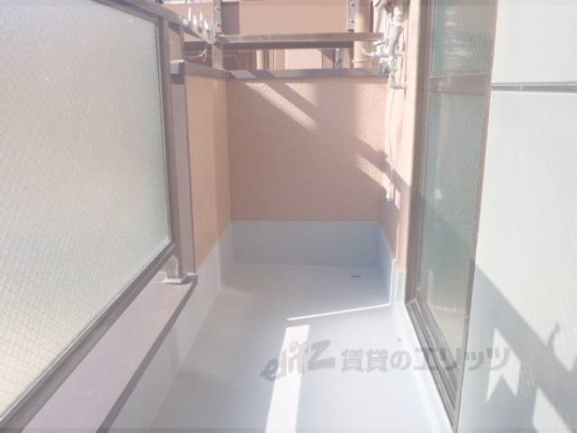 ベランダ　洗濯物が干せます