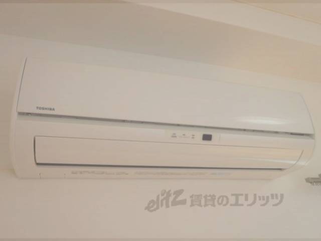 エアコン　2013年製のエアコン設置済みです