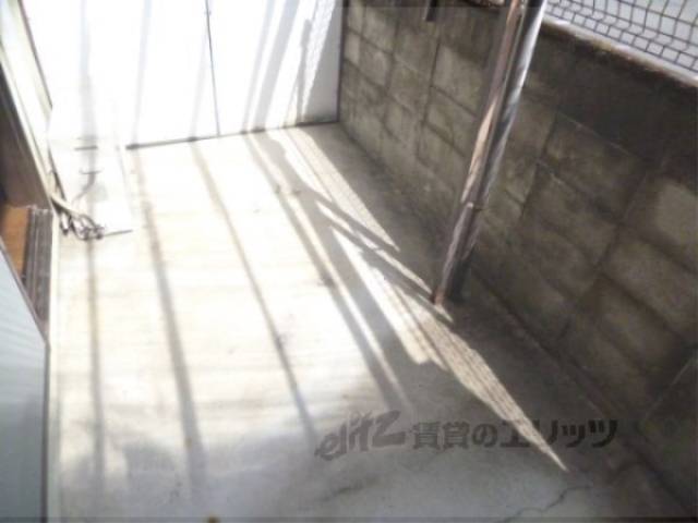 ベランダ　物干場