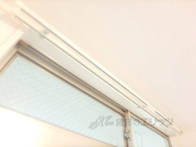 カーテンレール