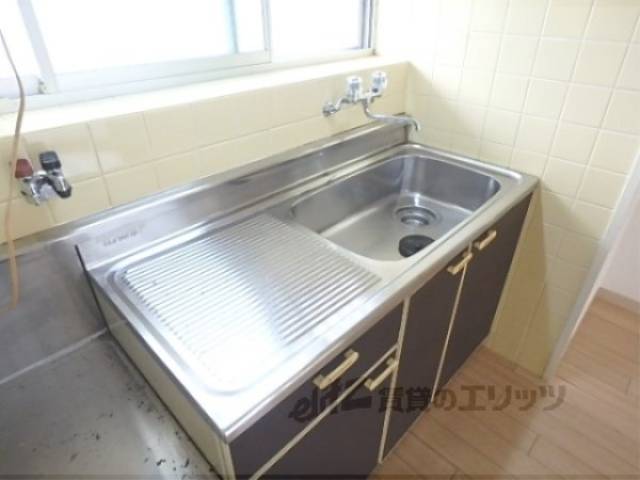 キッチン 調理スペースがあり便利です
