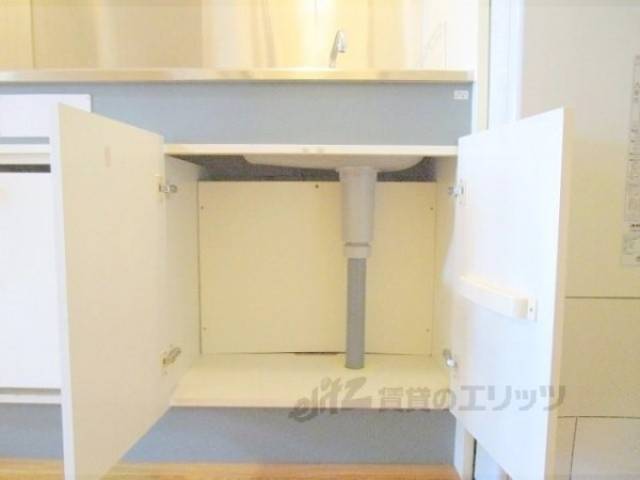キッチン　下部収納