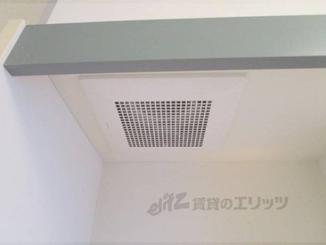 キッチン　換気扇