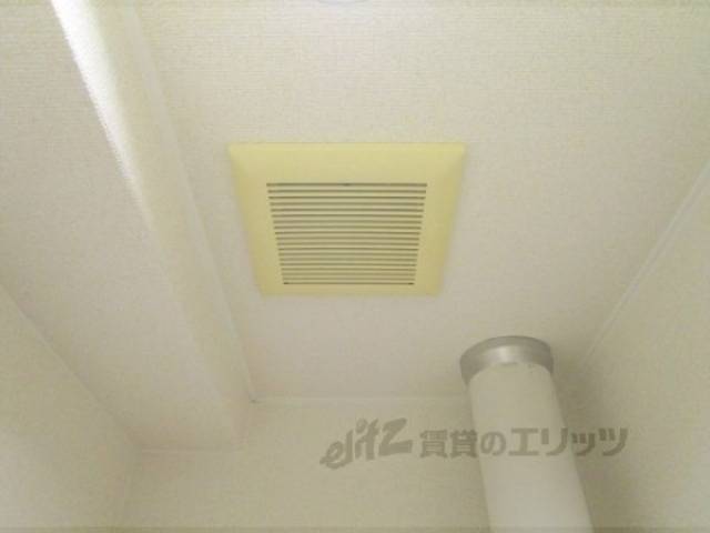 トイレ　換気扇