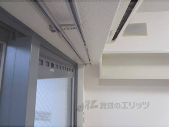 カーテンレール