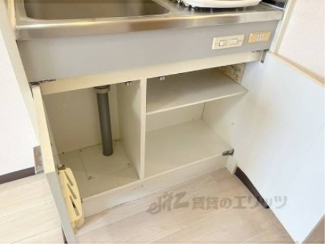 キッチン　下部収納