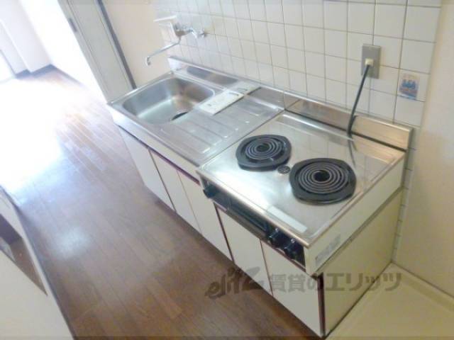 キッチン　広々としたキッチン楽々お料理