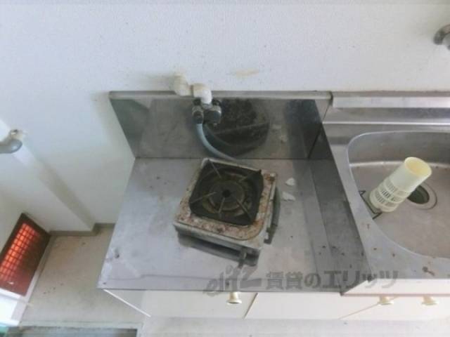 キッチン　コンロ置き場