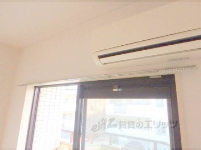 カーテンレール