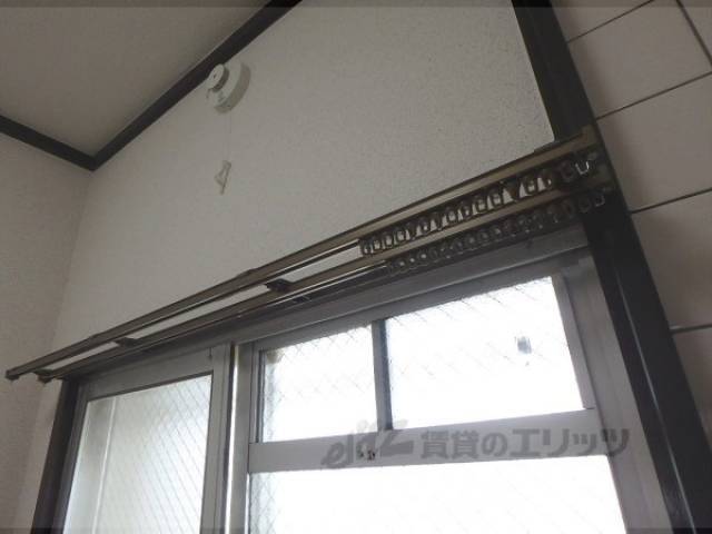 カーテンレール