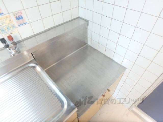 キッチン　コンロ置き場