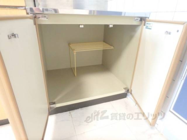 キッチン　収納