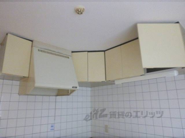 キッチン　収納