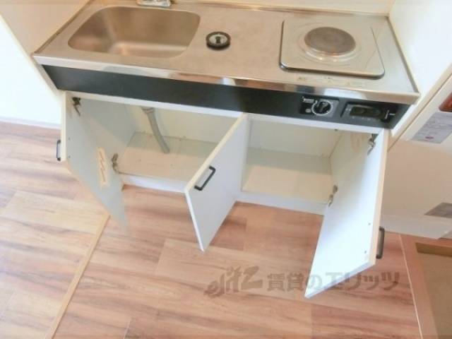 キッチン　キッチン下部収納