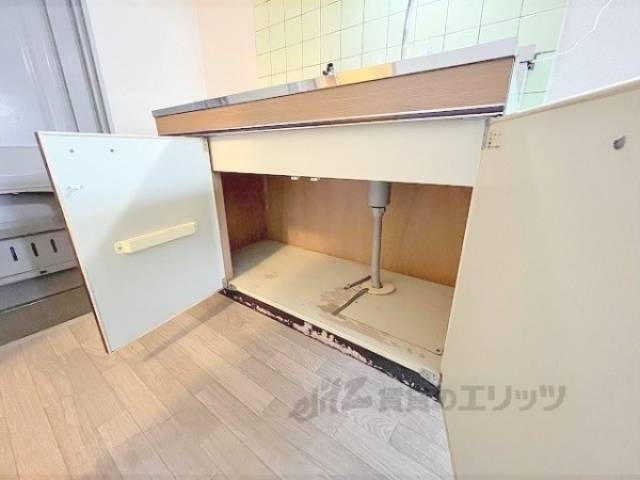 キッチン　下部収納